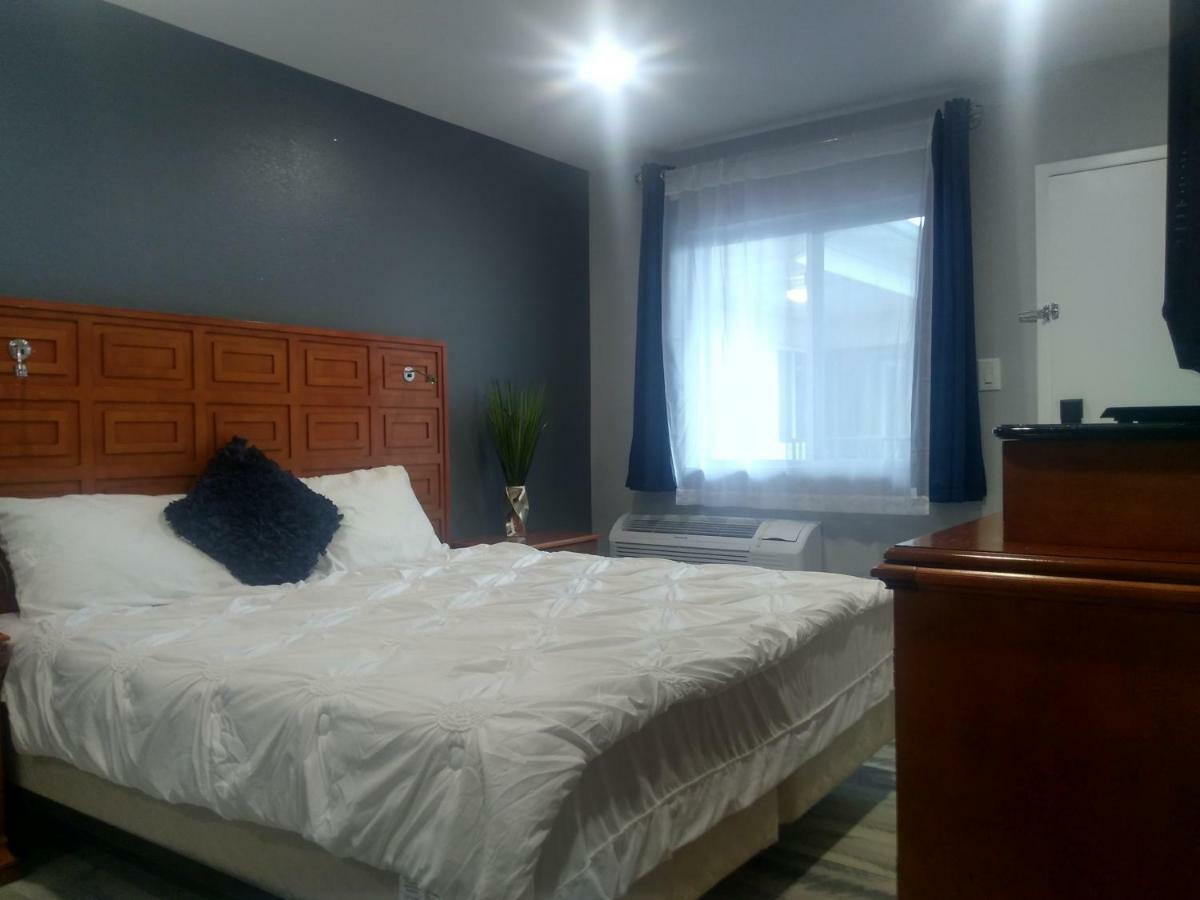The Carasaljo Motel Lakewood Ngoại thất bức ảnh